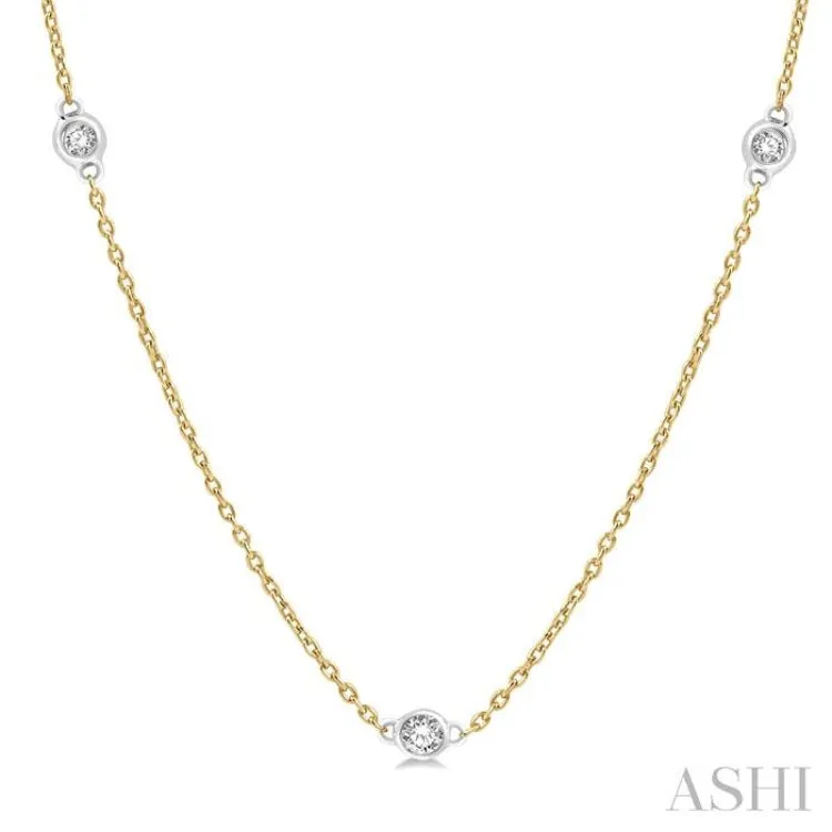 1/4 Ctw Round Cut Diamond Fashion Necklace in 14K Yellow and White Gold