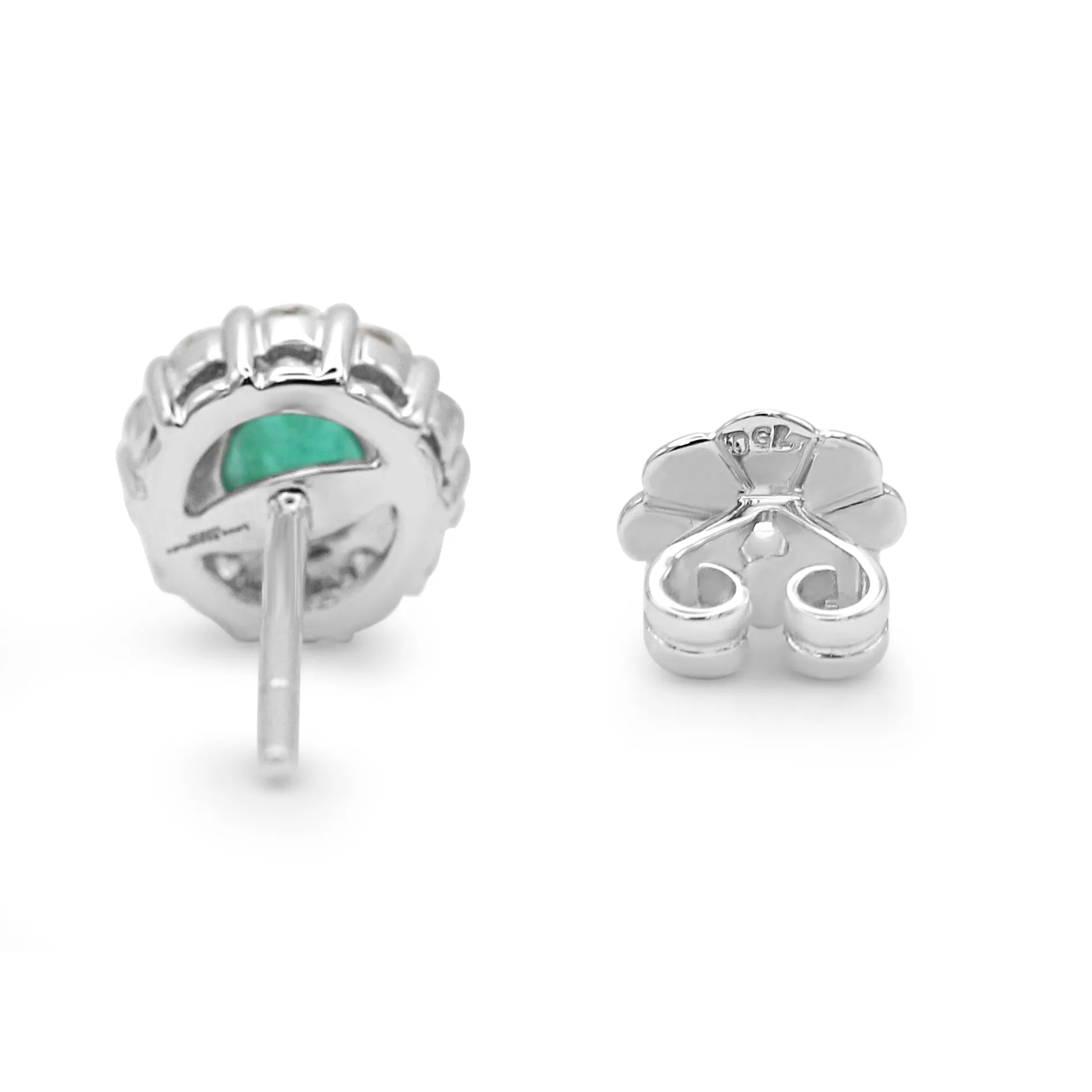 18ct White Gold Emerald Cluster Stud Earrings