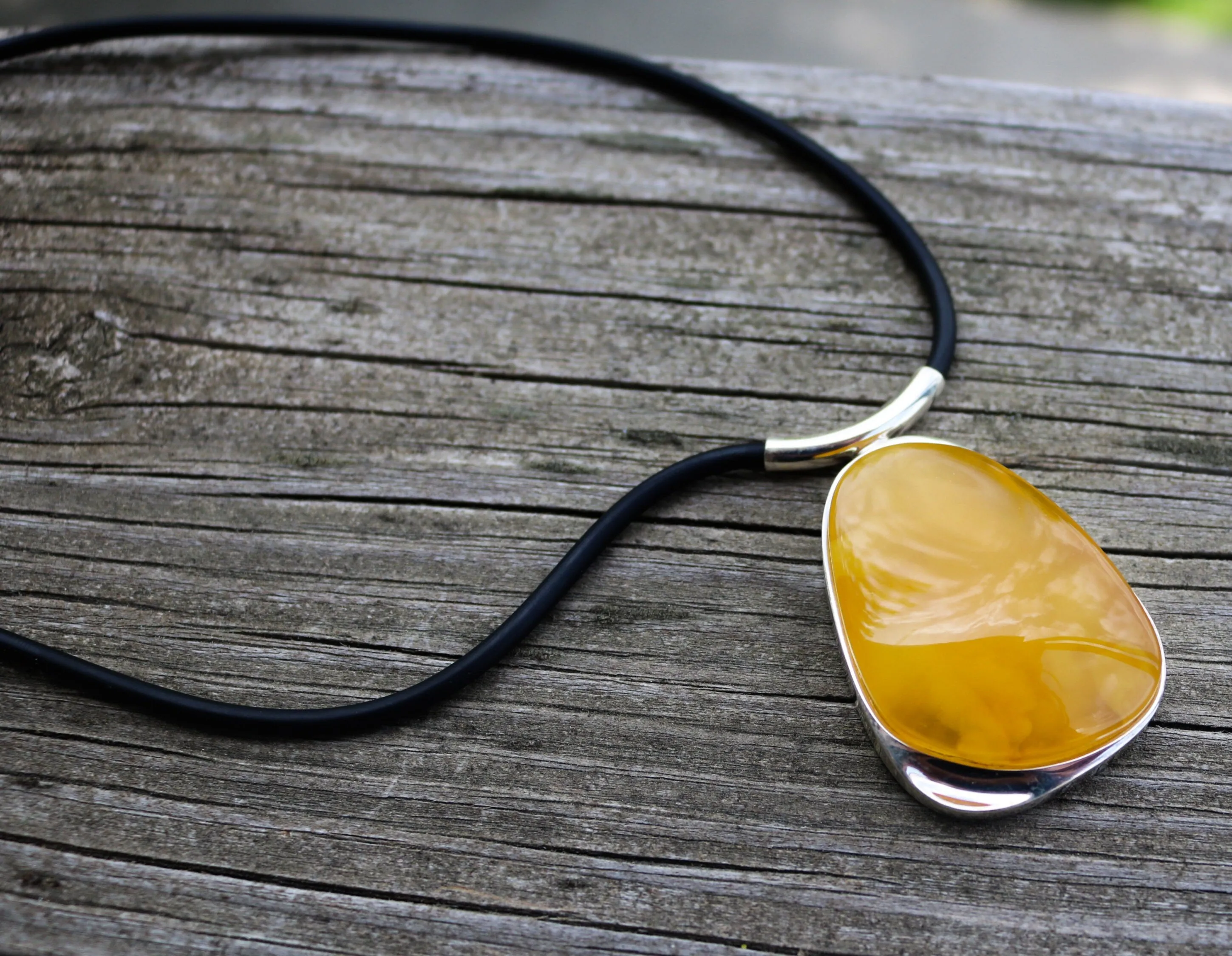 Baltic Amber Choker Pendant Butterscotch Necklace Cord Adjustable Natural Untreated Jewelry 28 gram 925 Silver