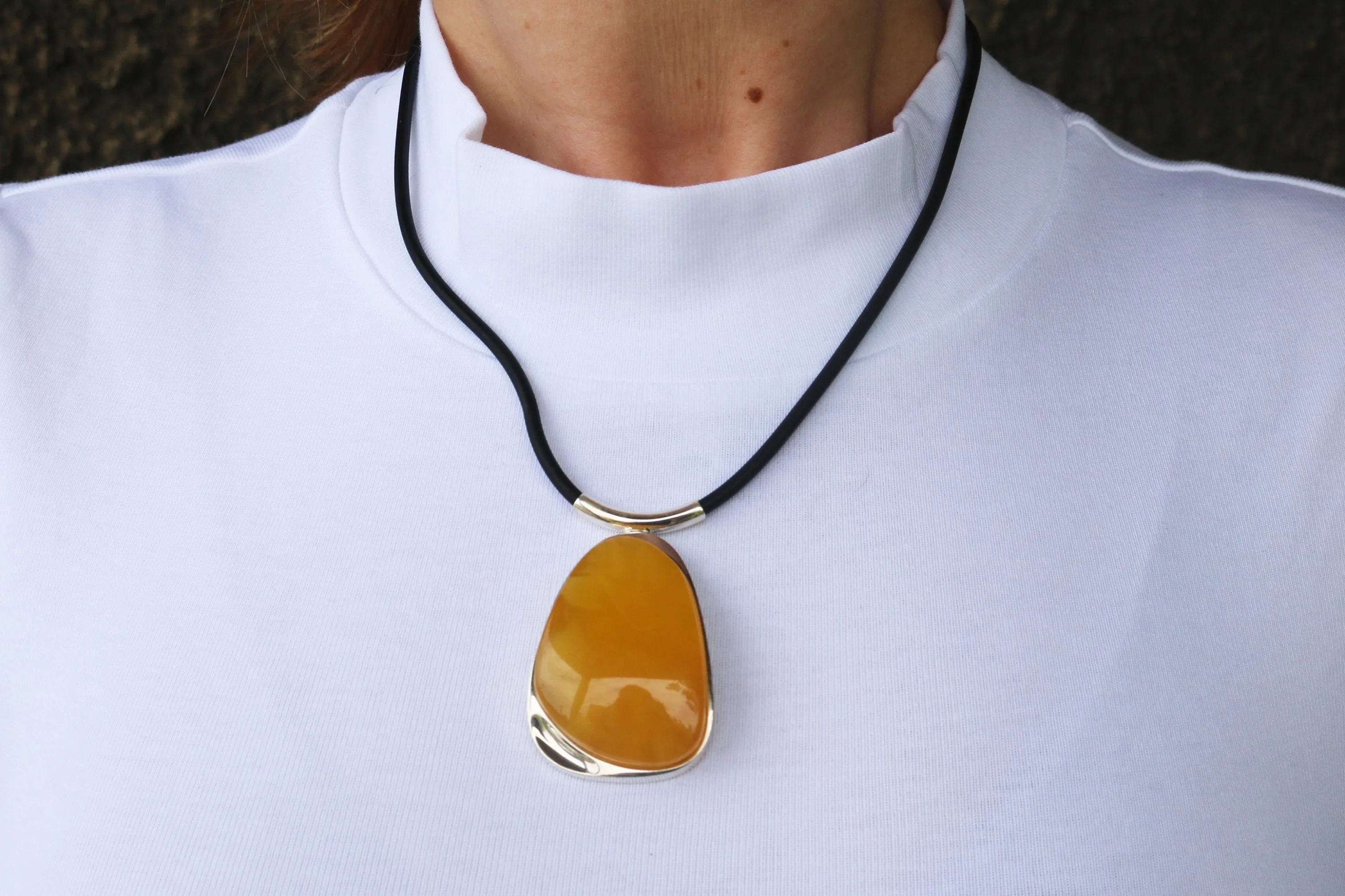 Baltic Amber Choker Pendant Butterscotch Necklace Cord Adjustable Natural Untreated Jewelry 28 gram 925 Silver