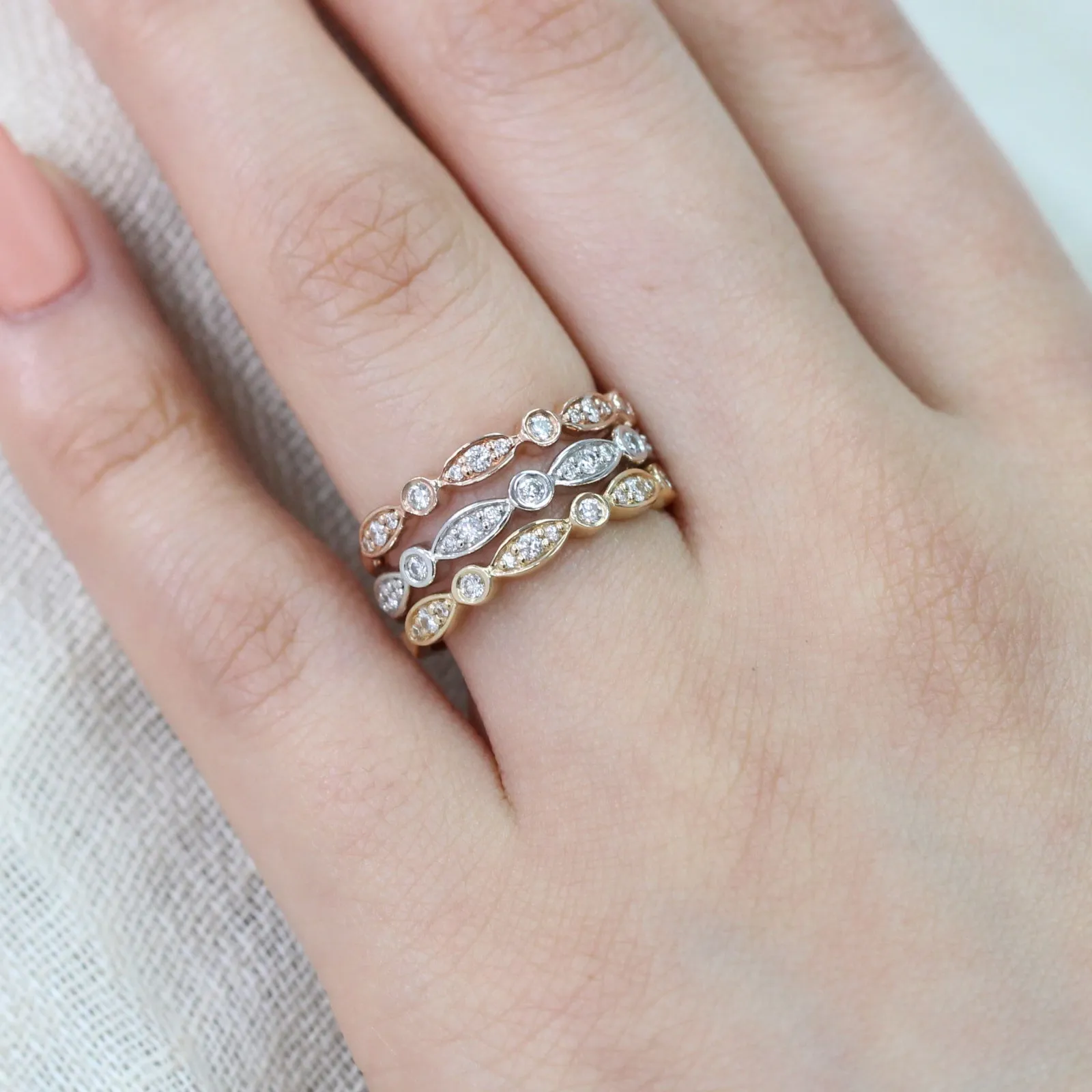 Bezel Diamond Wedding Ring in Scalloped Half Eternity Band