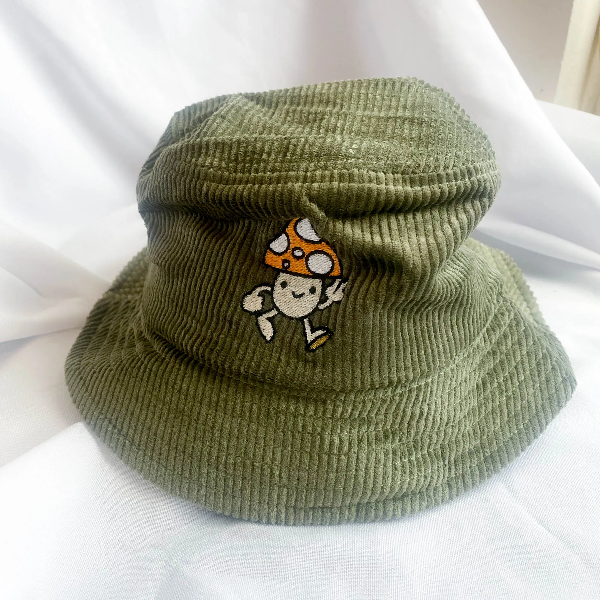 CORDUROY MUSHROOM BUCKET HAT