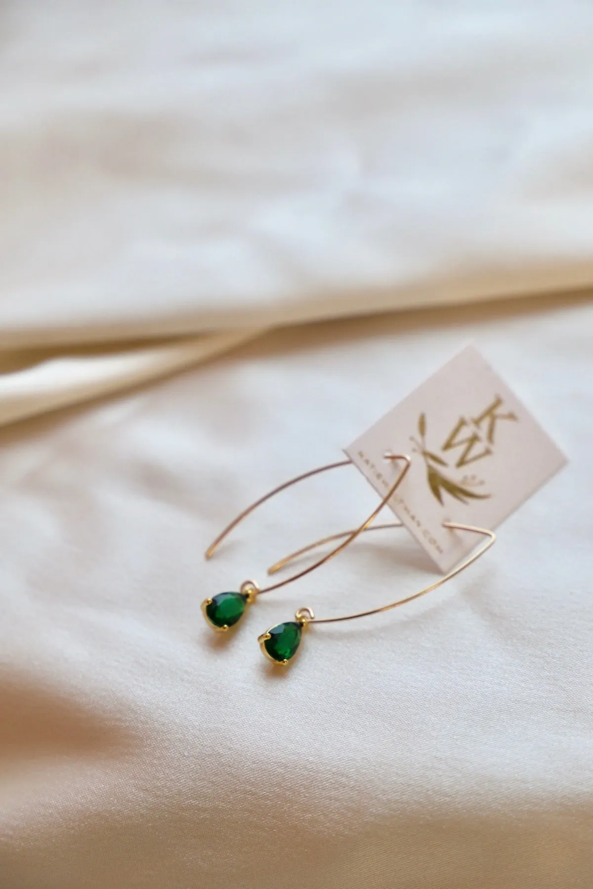 EMERALD TEARDROP EARRINGS