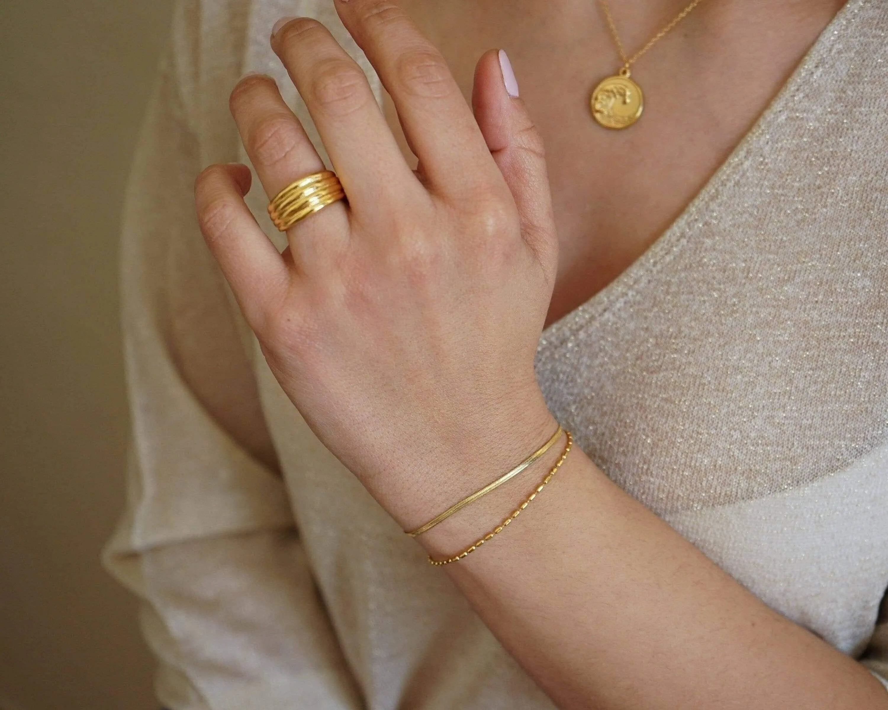 Gold double chain Bracelet