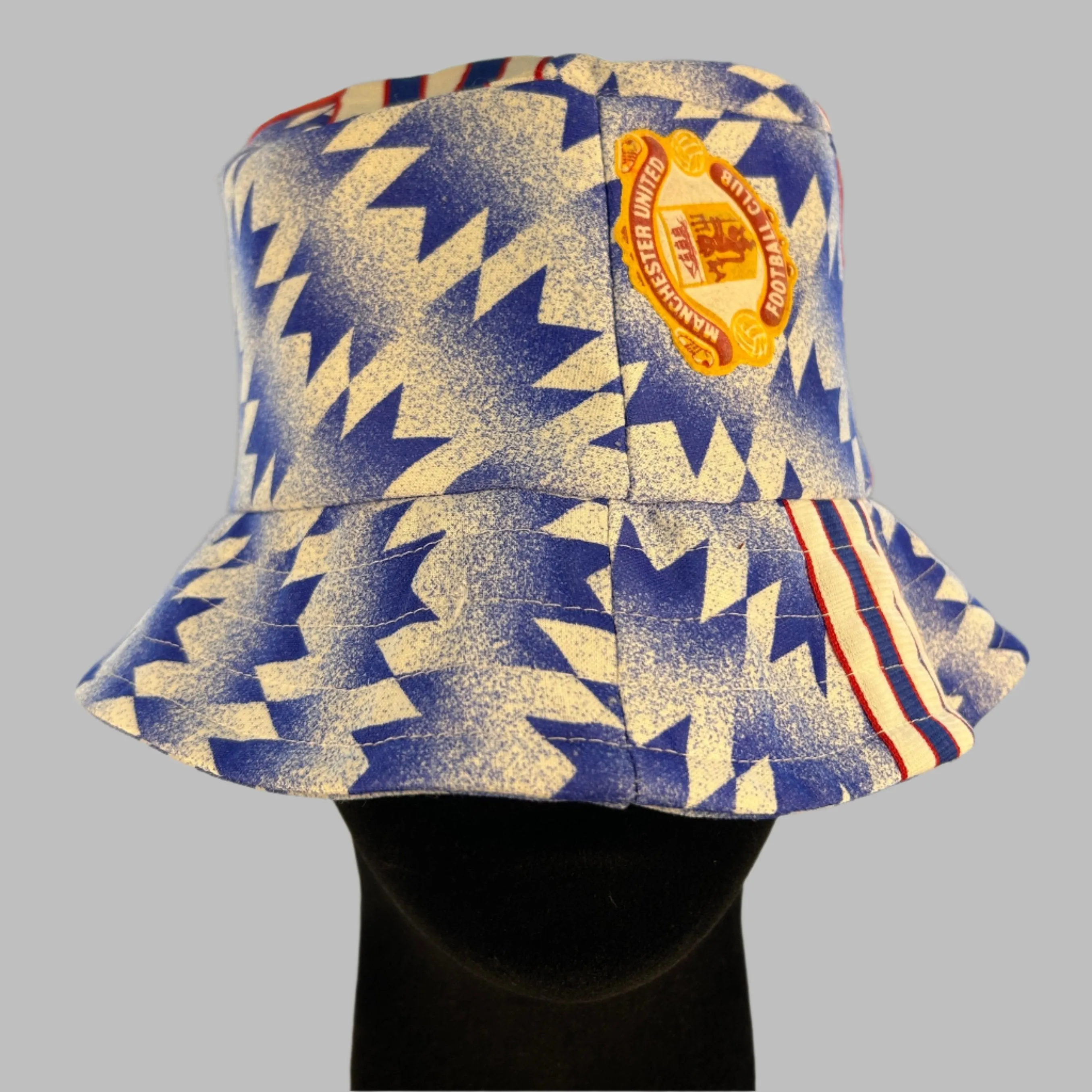 Manchester United 90/91 Upcycled Away Shirt Bucket Hat