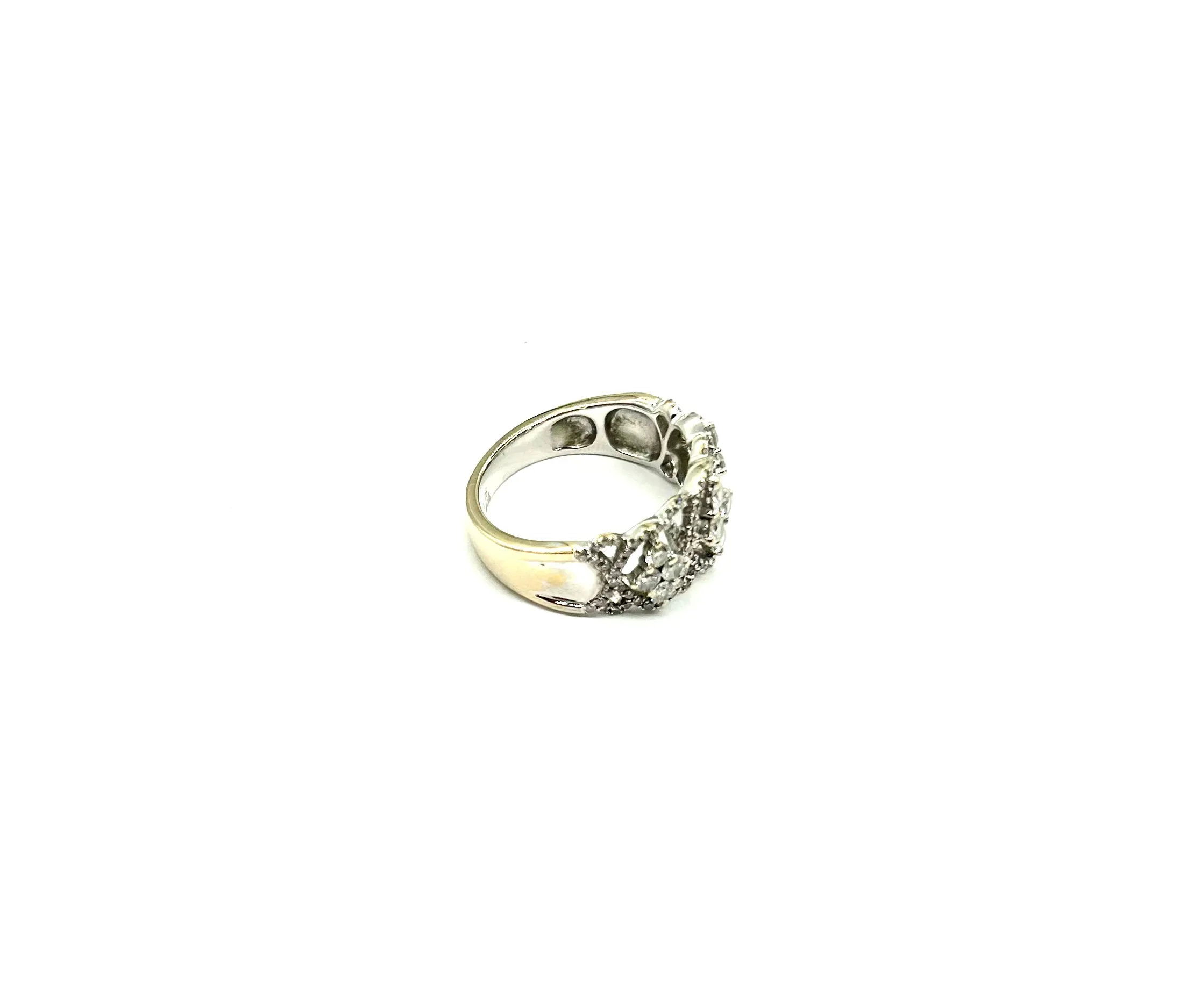 New* Gorgeous 1.09CTW Open Diamond Ring