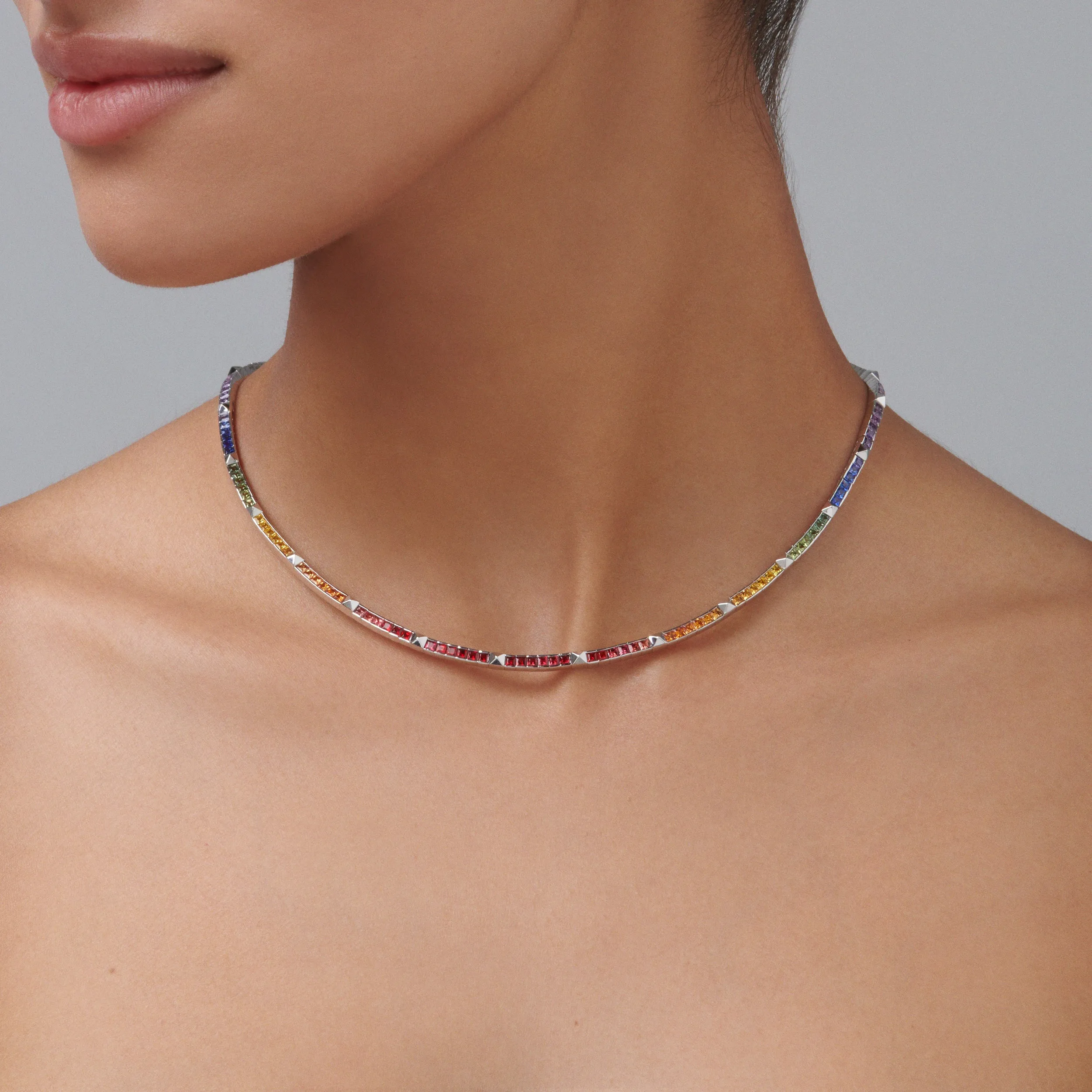 R.08® Une Rainbow Sapphire Necklace | Yellow Gold