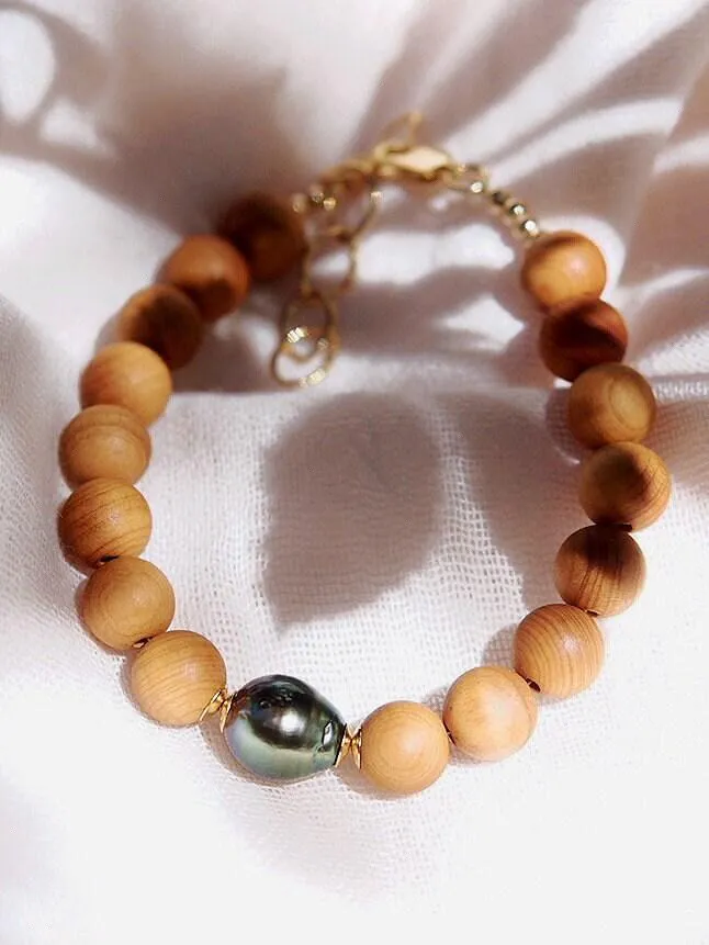 Sandalwood and Tahitian Pearl Bracelet - Roselani