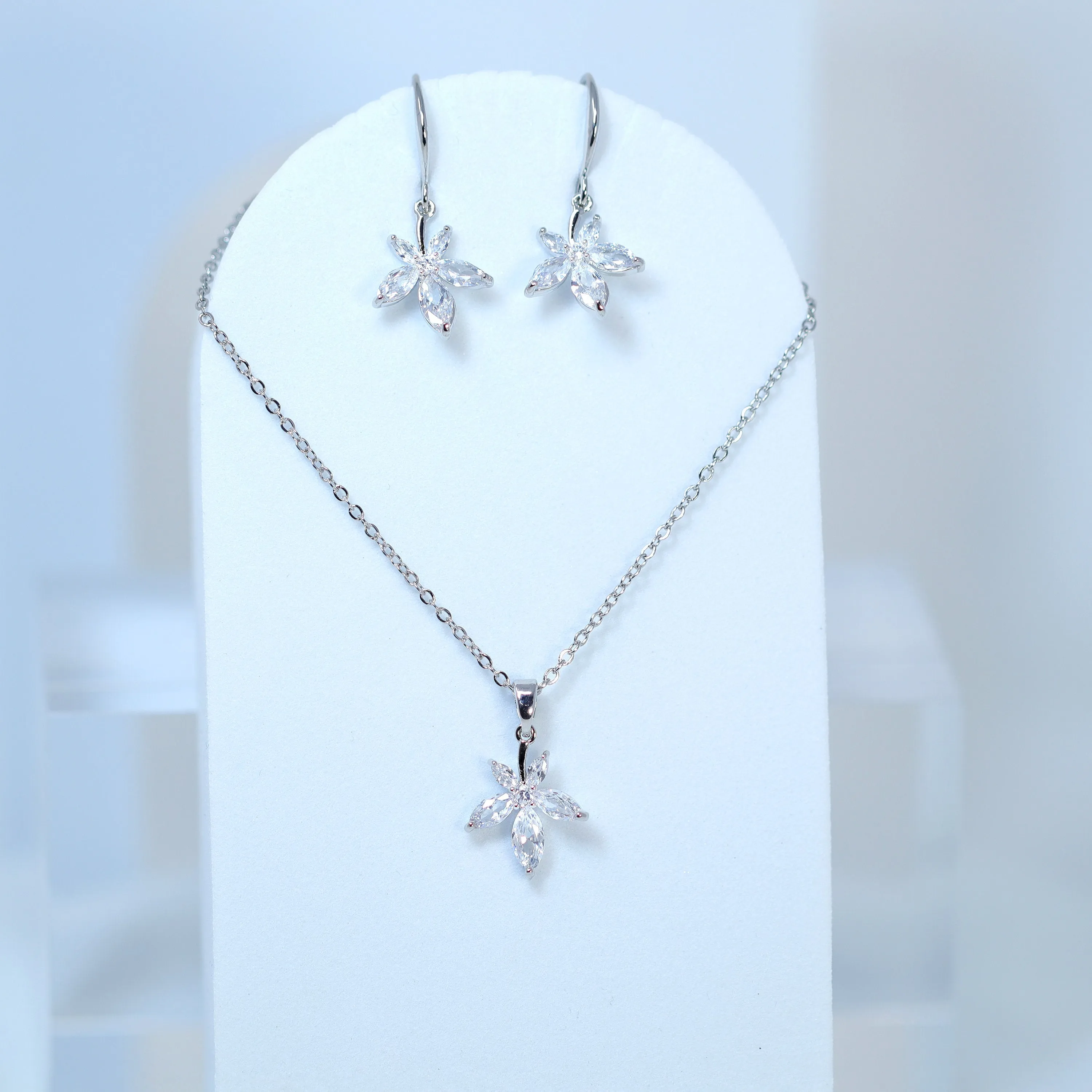 Swarovski Crystal Dainty Leaf Drop Necklace , Bridal Jewelry, Bridal Earrings And Necklace, Statement Earrings Cz, Necklace Set