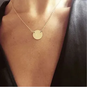 THE CHLOE INITIAL DISC NECKLACE | Gold