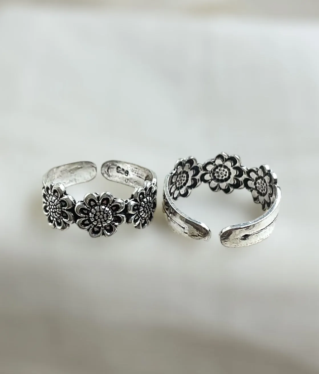 The Sahaj Silver Toe-Rings