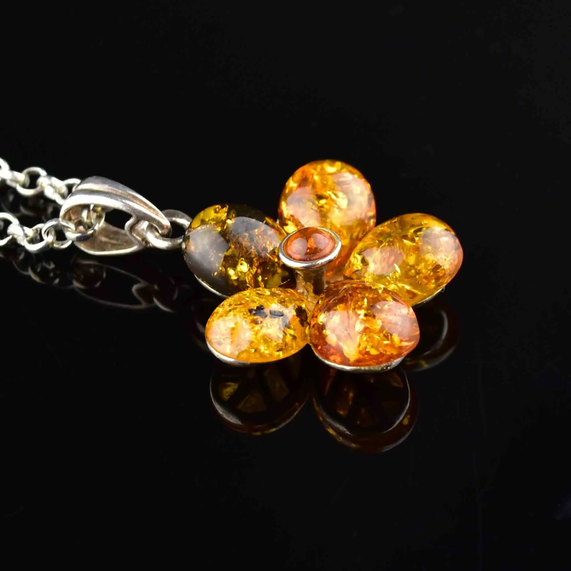 Vintage Silver Floral Amber Pendant Necklace