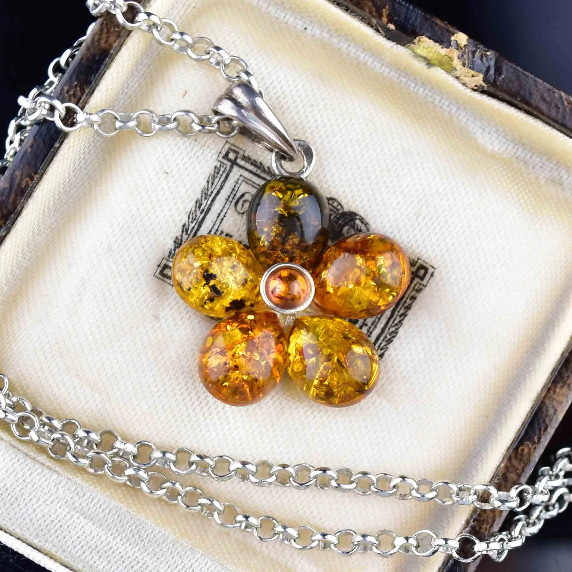 Vintage Silver Floral Amber Pendant Necklace