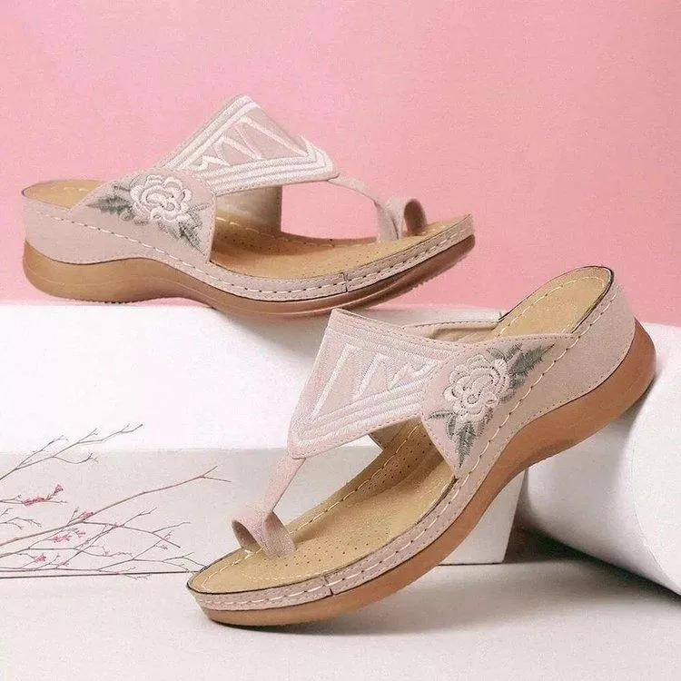 Women flower embroidery ring toe wedge heel flip flops